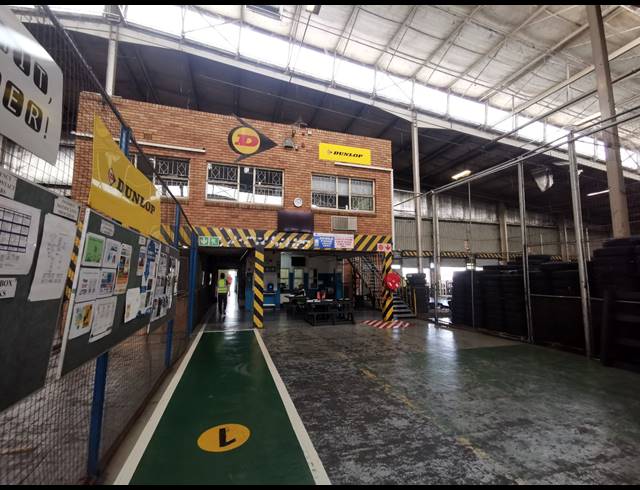 19,294M² FACTORY TO LET IN JET PARK